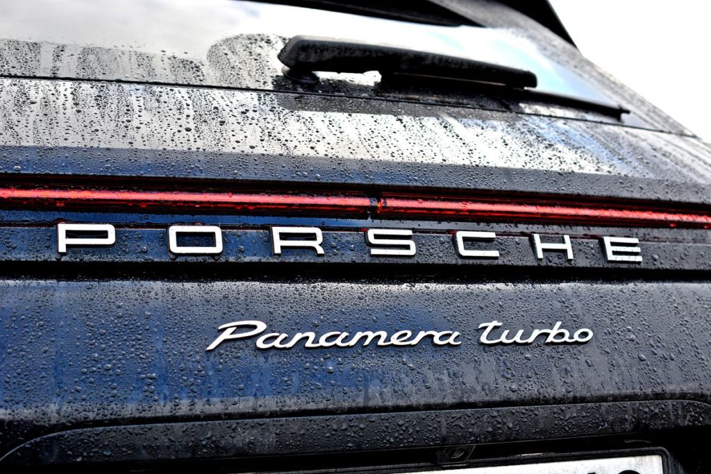 Test Porsche Panamera Turbo Sport Turismo